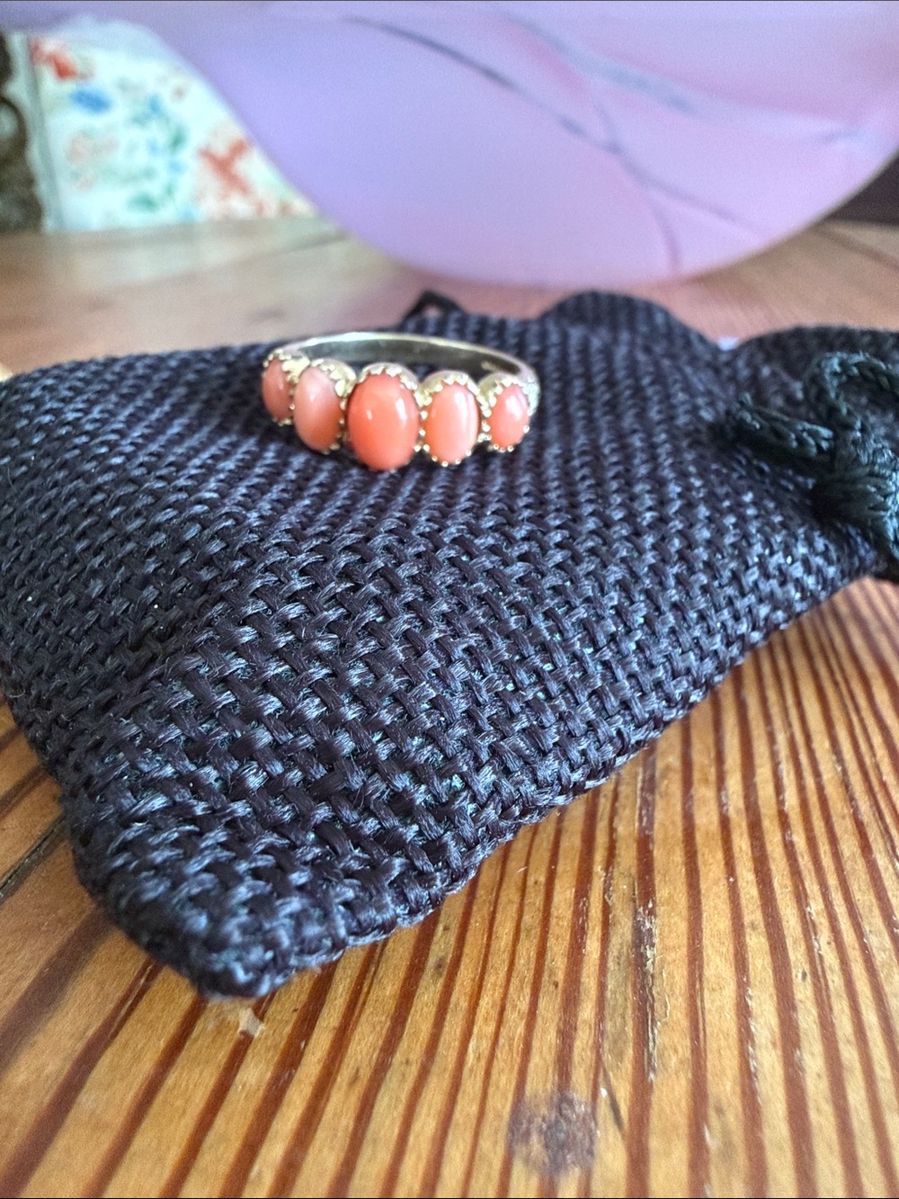 Antique 9K Hallmarked Ring with Coral Cabochons 💯